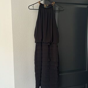 Super flattering nice black dress